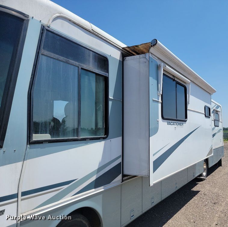 image for item ML9517 2002 Holiday Rambler Vacationer  RV