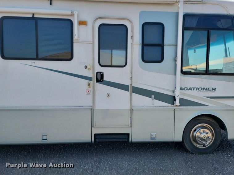 image for item ML9517 2002 Holiday Rambler Vacationer  RV