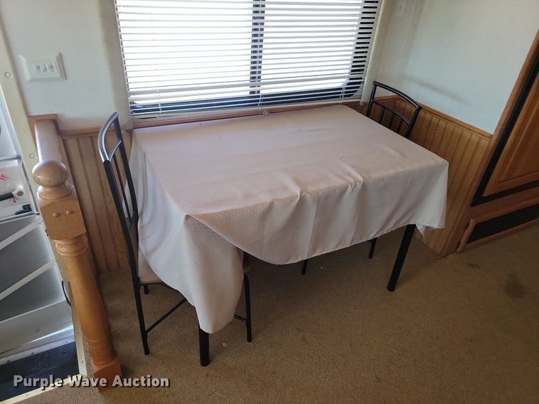 image for item ML9517 2002 Holiday Rambler Vacationer  RV