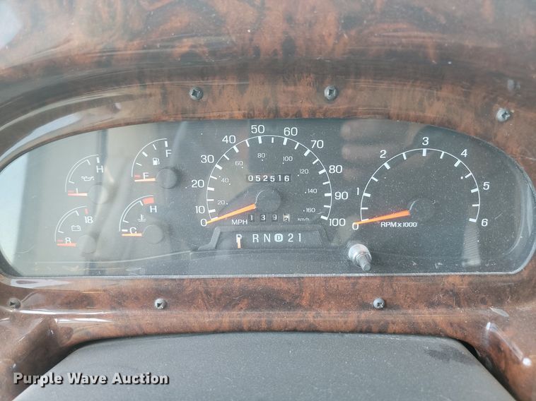 image for item ML9517 2002 Holiday Rambler Vacationer  RV