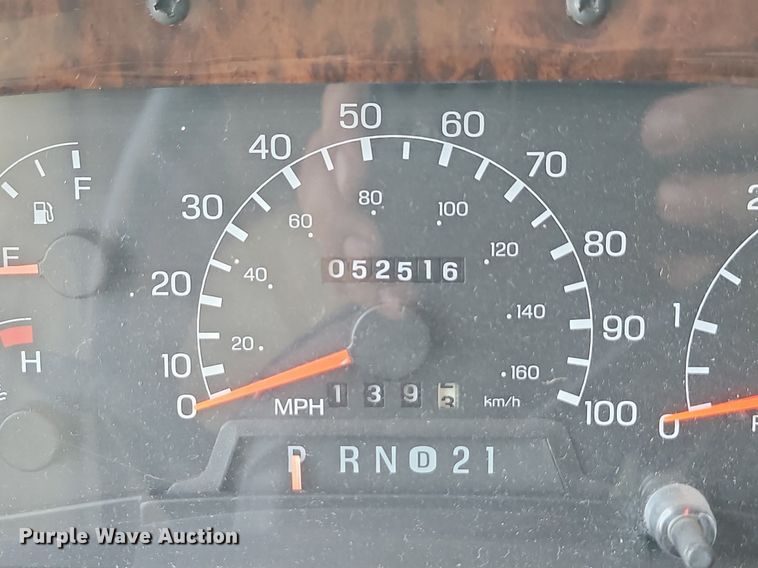 image for item ML9517 2002 Holiday Rambler Vacationer  RV