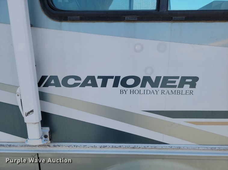 image for item ML9517 2002 Holiday Rambler Vacationer  RV