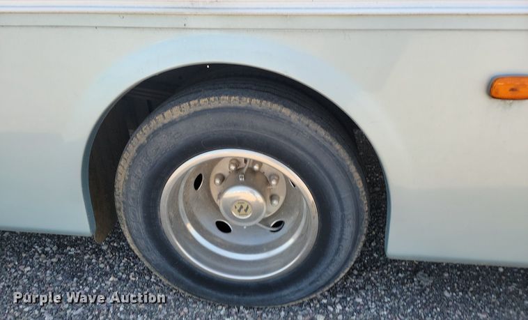 image for item ML9517 2002 Holiday Rambler Vacationer  RV