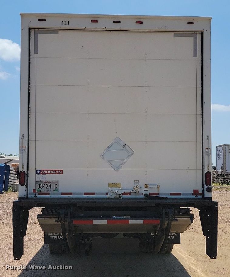 image for item ML9519 2018 Freightliner Business Class M2  box truck