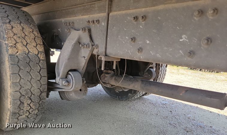 image for item ML9519 2018 Freightliner Business Class M2  box truck