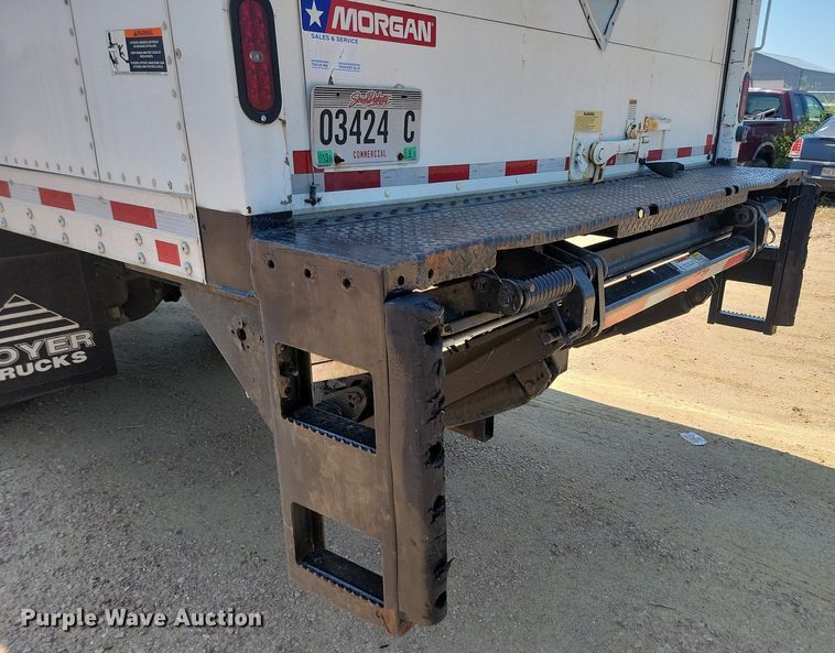 image for item ML9519 2018 Freightliner Business Class M2  box truck