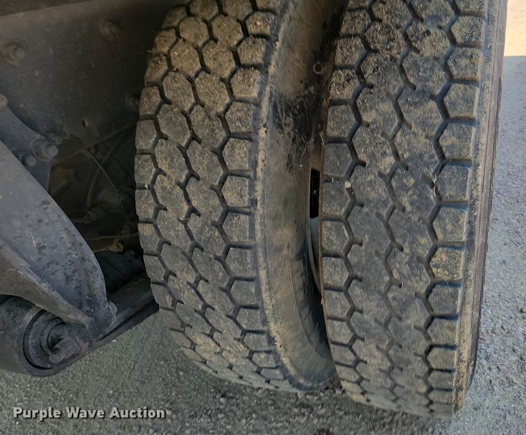 image for item ML9519 2018 Freightliner Business Class M2  box truck