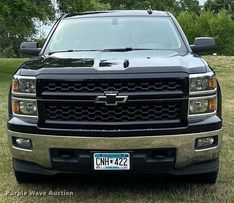 image for item MQ9338 2015 Chevrolet Silverado 1500  Crew Cab pickup truck