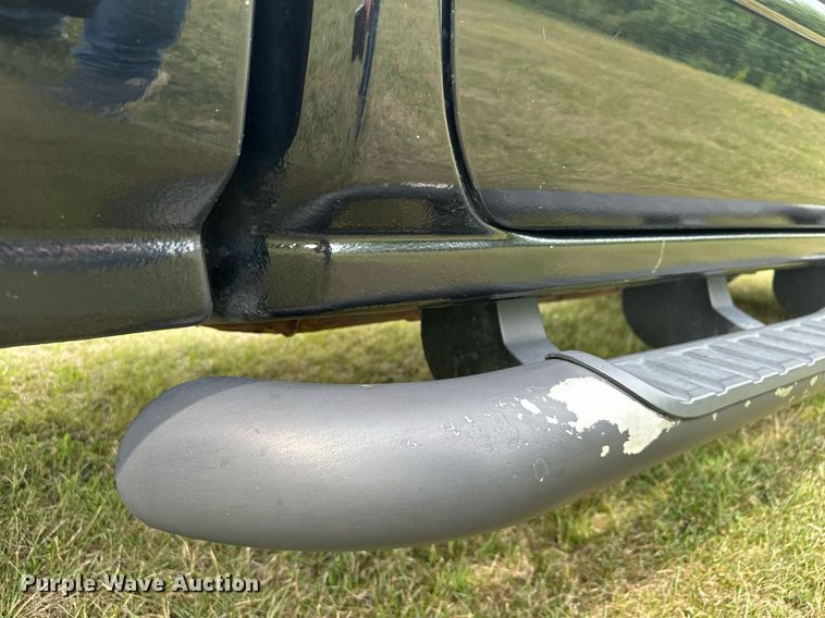 image for item MQ9338 2015 Chevrolet Silverado 1500  Crew Cab pickup truck