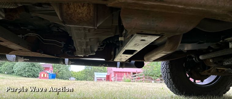 image for item MQ9338 2015 Chevrolet Silverado 1500  Crew Cab pickup truck