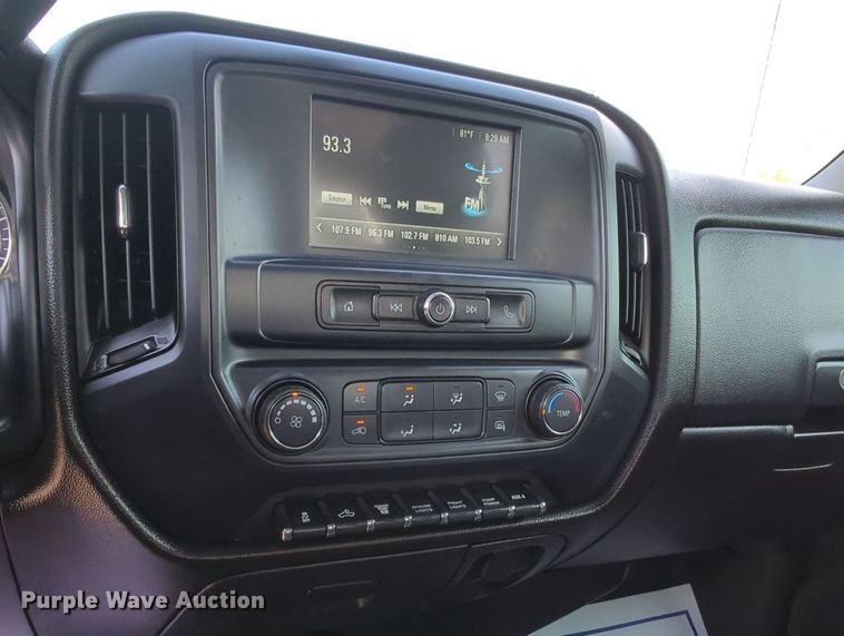 image for item MX9353 2019  Chevrolet Silverado 2500HD  Crew Cab pickup truck