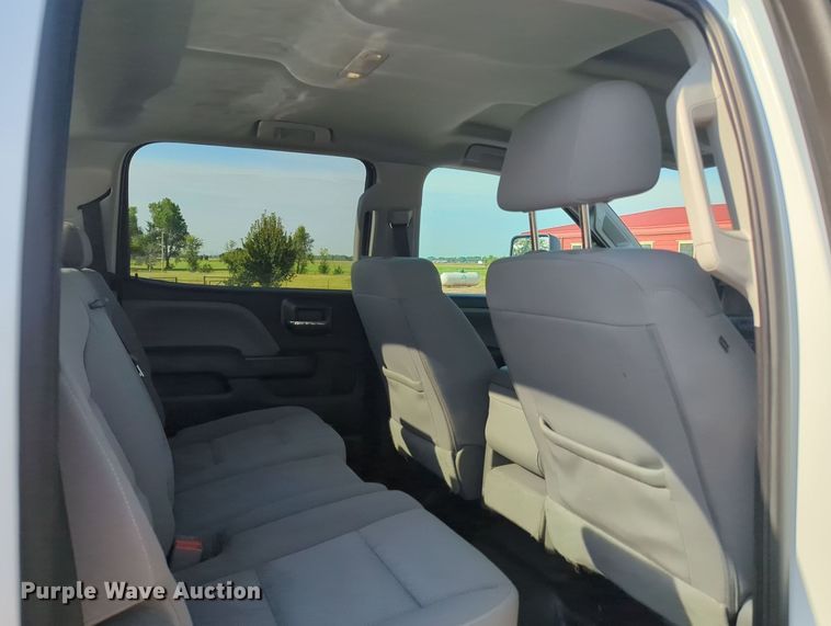 image for item MX9353 2019  Chevrolet Silverado 2500HD  Crew Cab pickup truck