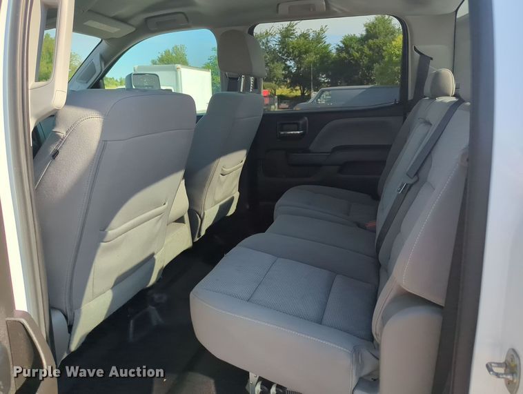 image for item MX9353 2019  Chevrolet Silverado 2500HD  Crew Cab pickup truck