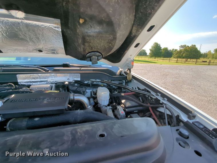 image for item MX9353 2019  Chevrolet Silverado 2500HD  Crew Cab pickup truck