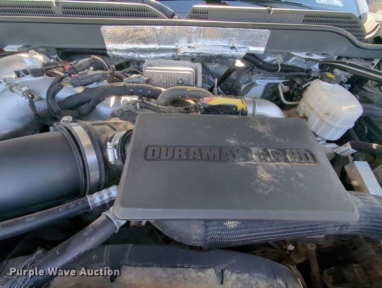 image for item MX9353 2019  Chevrolet Silverado 2500HD  Crew Cab pickup truck