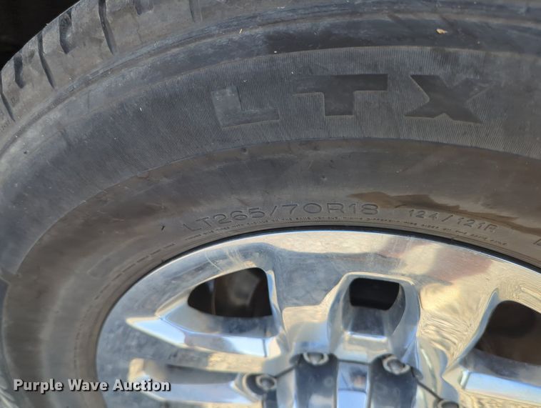 image for item MX9353 2019  Chevrolet Silverado 2500HD  Crew Cab pickup truck