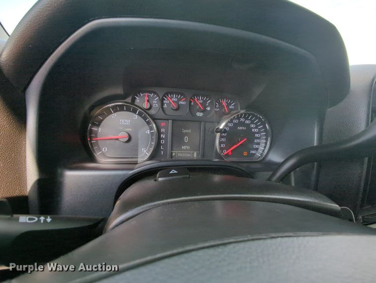 image for item MX9355 2018  Chevrolet Silverado 2500HD  Crew Cab pickup truck