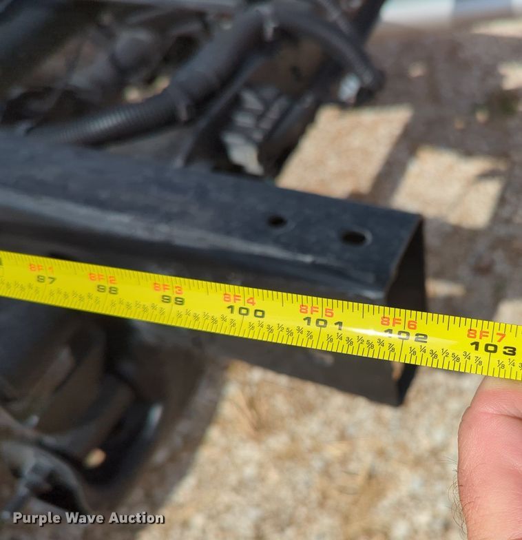 image for item MX9356 2015  Chevrolet Silverado 2500HD  Double Cab pickup truck cab and chassis