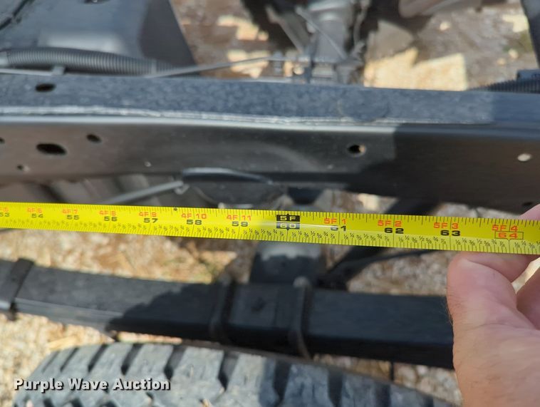 image for item MX9356 2015  Chevrolet Silverado 2500HD  Double Cab pickup truck cab and chassis