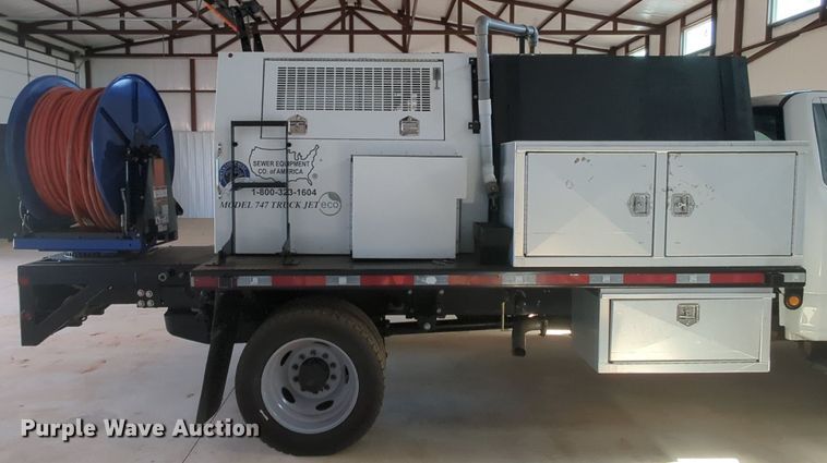 image for item MX9358 2017  Ford F550 Super Duty XL  sewer jetter truck