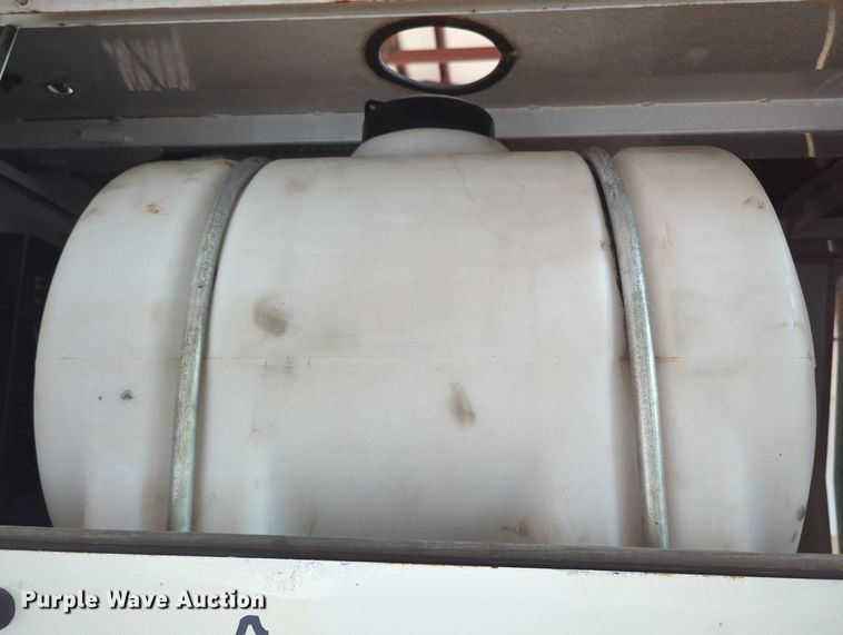 image for item MX9358 2017  Ford F550 Super Duty XL  sewer jetter truck