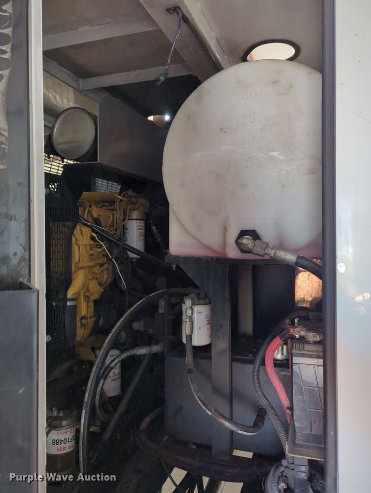 image for item MX9358 2017  Ford F550 Super Duty XL  sewer jetter truck