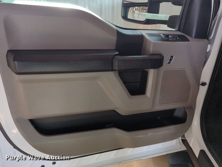 image for item MX9358 2017  Ford F550 Super Duty XL  sewer jetter truck