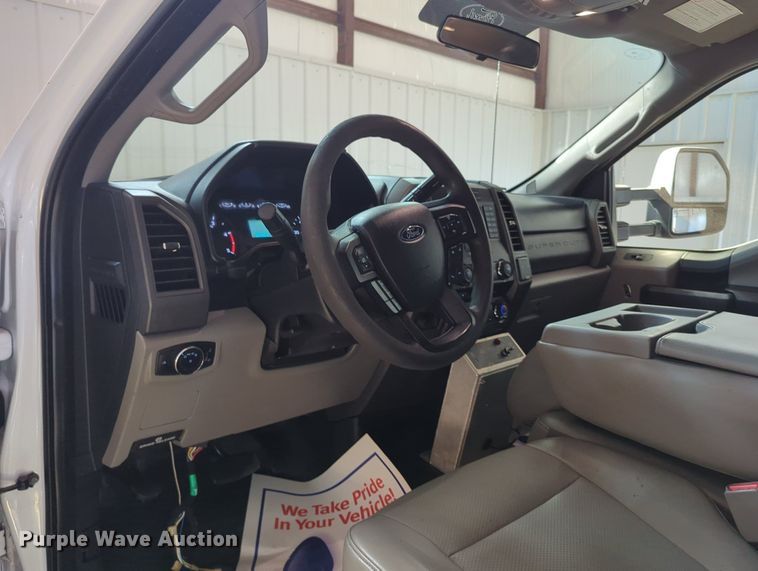 image for item MX9358 2017  Ford F550 Super Duty XL  sewer jetter truck