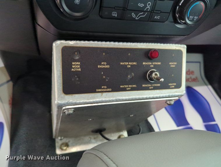 image for item MX9358 2017  Ford F550 Super Duty XL  sewer jetter truck