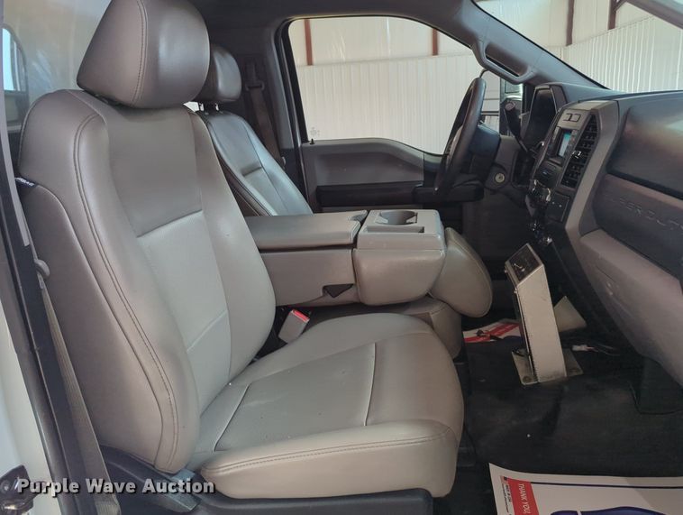 image for item MX9358 2017  Ford F550 Super Duty XL  sewer jetter truck