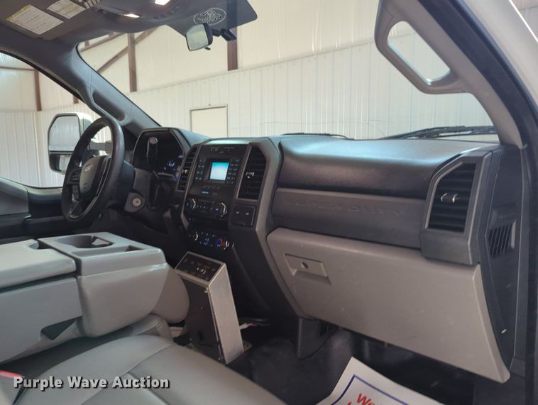 image for item MX9358 2017  Ford F550 Super Duty XL  sewer jetter truck