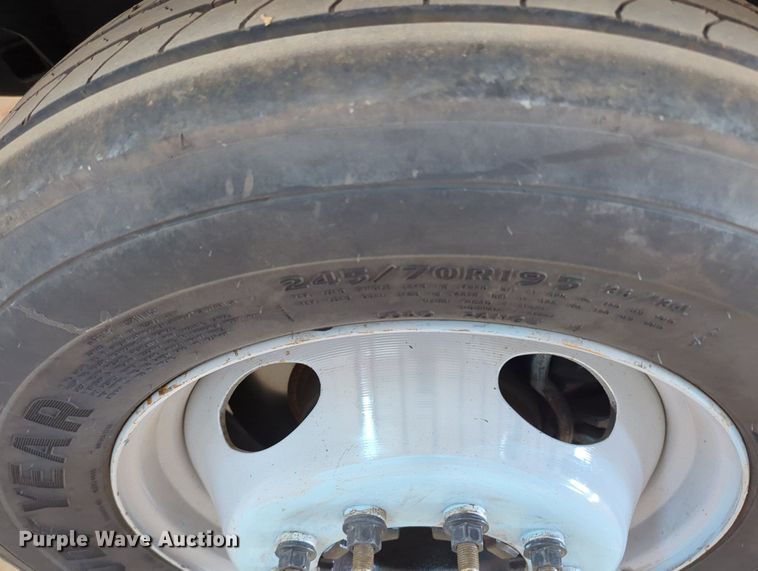 image for item MX9358 2017  Ford F550 Super Duty XL  sewer jetter truck