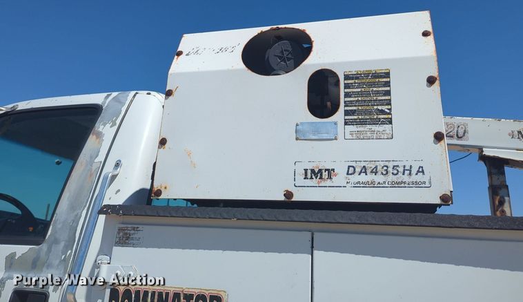 image for item MX9359 2000 Ford F650 Super Duty  utility / service truck