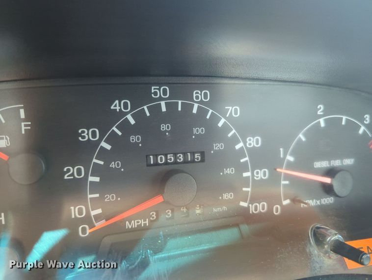 image for item MX9359 2000 Ford F650 Super Duty  utility / service truck