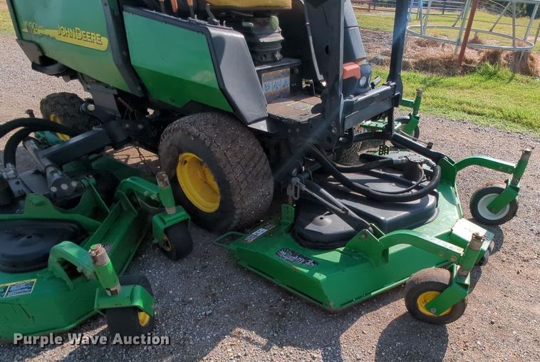 image for item MY9897 John Deere 1600 Turbo  lawn mower
