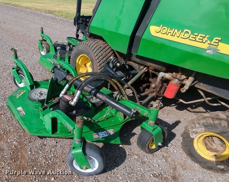 image for item MY9897 John Deere 1600 Turbo  lawn mower