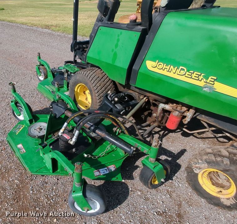 image for item MY9897 John Deere 1600 Turbo  lawn mower