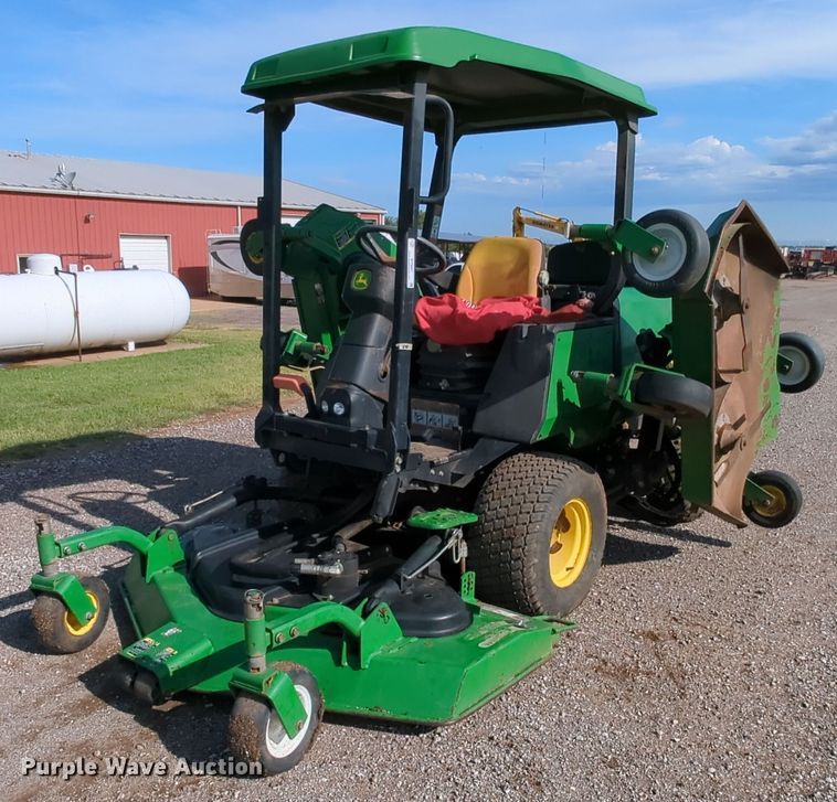 image for item MY9897 John Deere 1600 Turbo  lawn mower