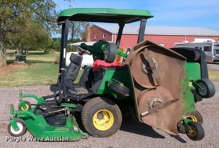 image for item MY9897 John Deere 1600 Turbo  lawn mower