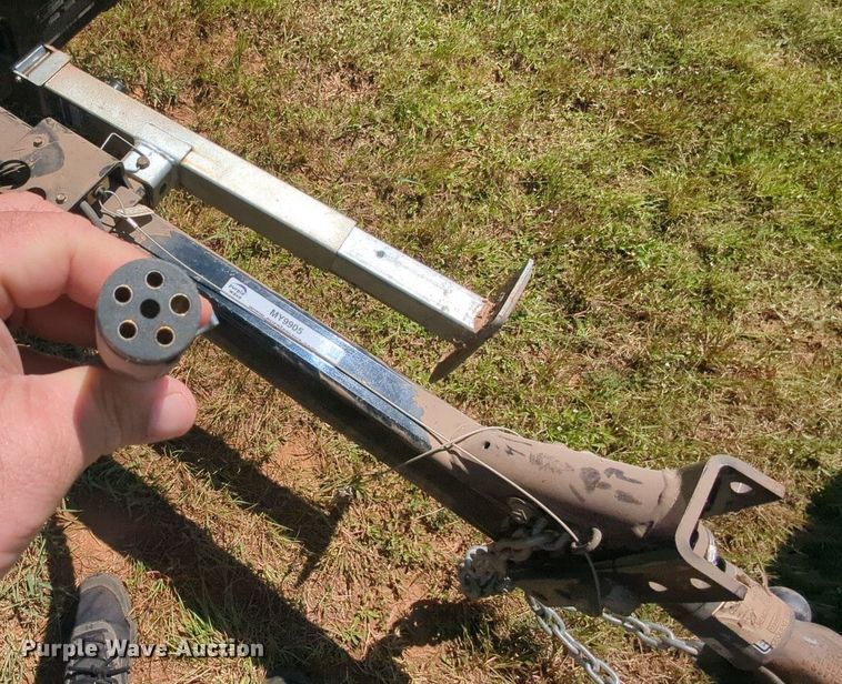 image for item MY9905 2010 Vermeer BC1000XL  wood chipper