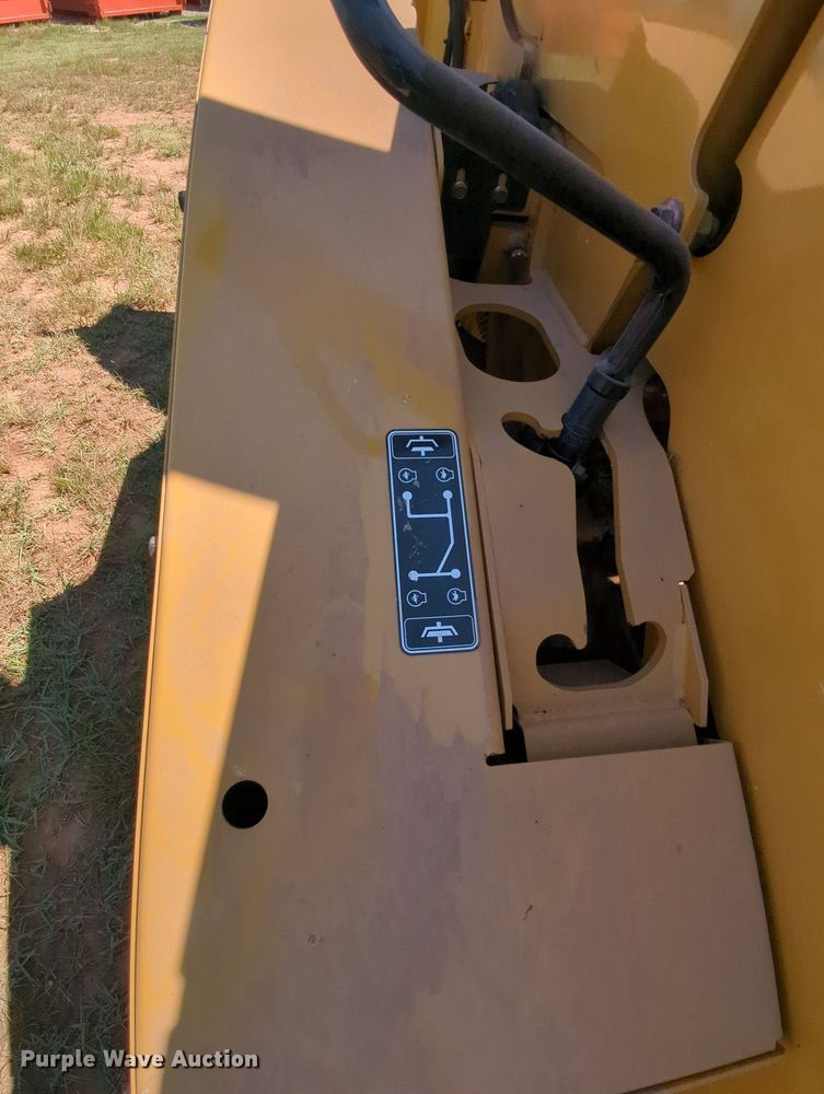 image for item MY9905 2010 Vermeer BC1000XL  wood chipper