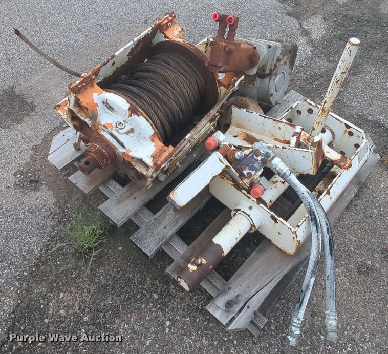 image for item MY9908 Winch