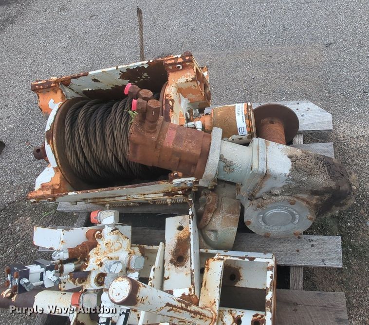 image for item MY9908 Winch