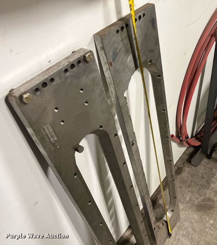 image for item NA9101 Centroid A560XL   CNC machine