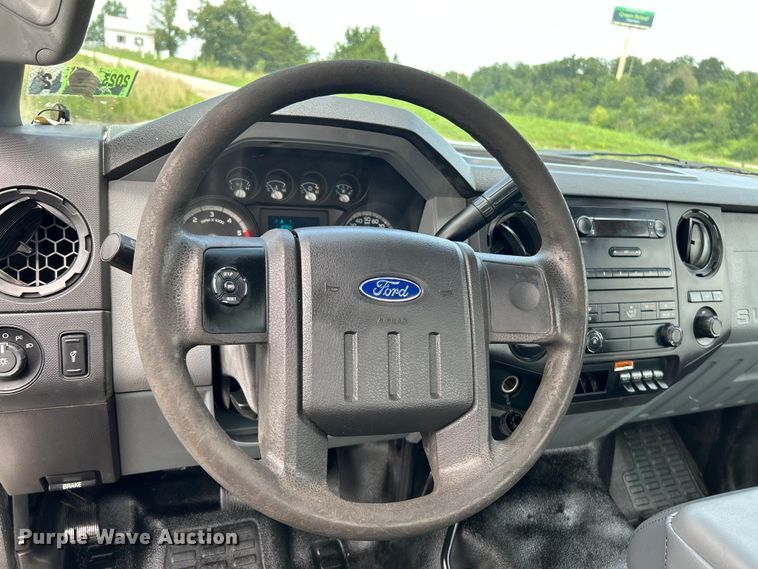 image for item NL9395 2011 Ford F550 Super Duty  utility / service truck