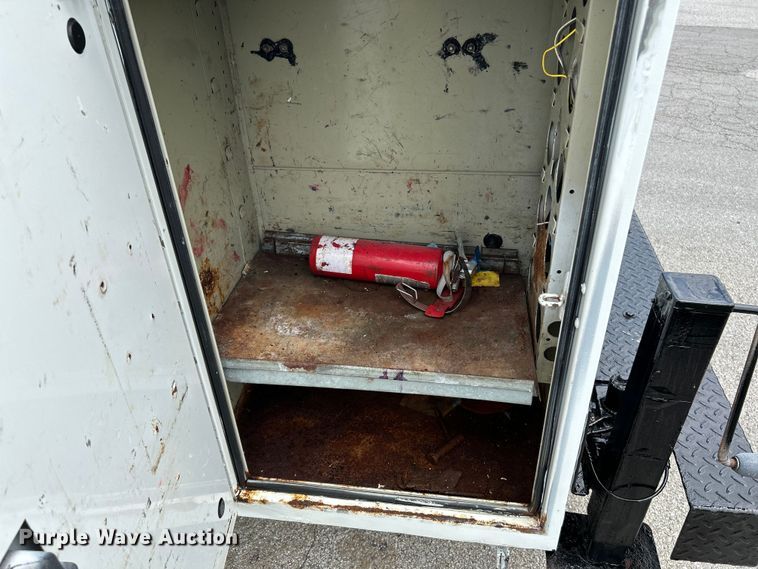 image for item NL9395 2011 Ford F550 Super Duty  utility / service truck