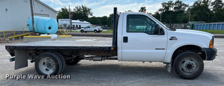 image for item NL9402 2000 Ford F450 Super Duty XL  flatbed truck