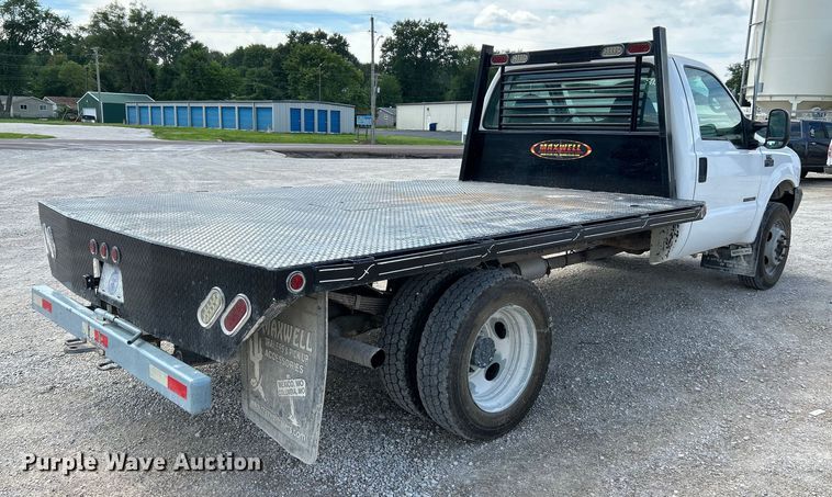 image for item NL9402 2000 Ford F450 Super Duty XL  flatbed truck