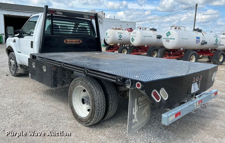 image for item NL9402 2000 Ford F450 Super Duty XL  flatbed truck