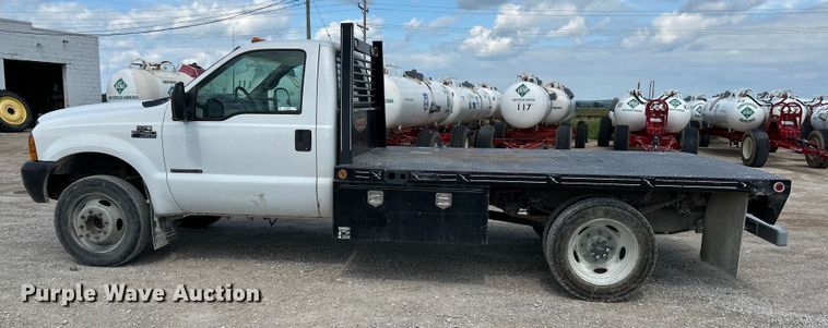 image for item NL9402 2000 Ford F450 Super Duty XL  flatbed truck